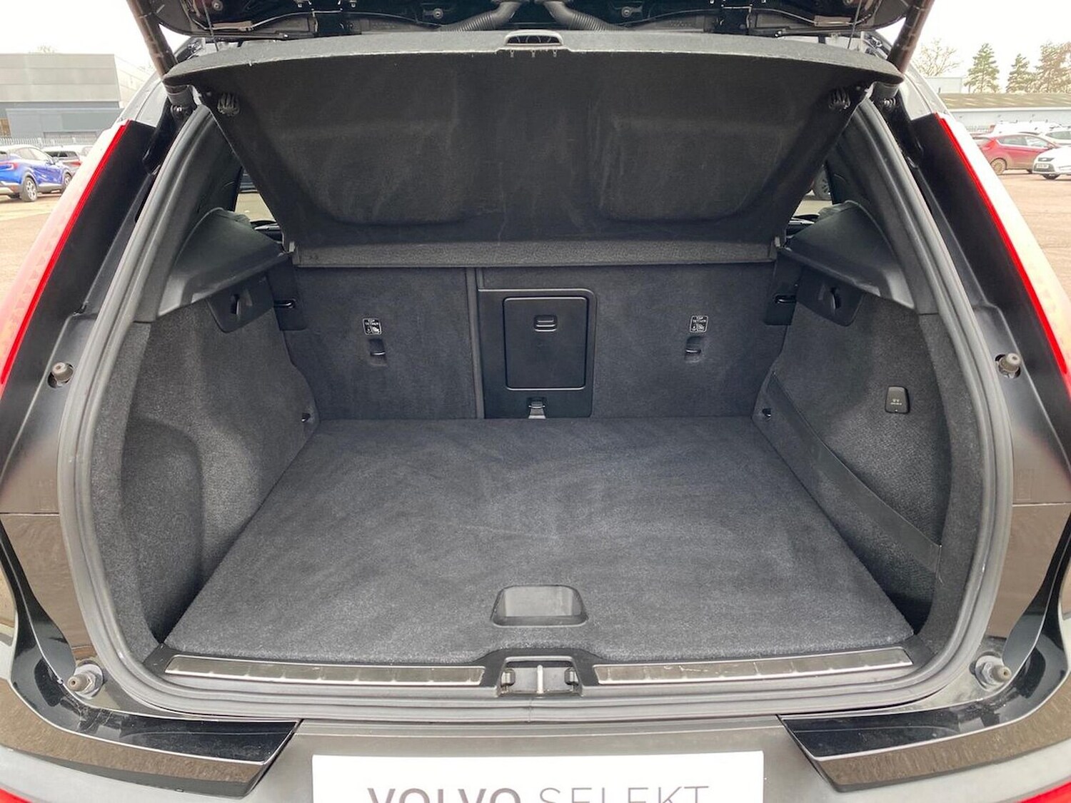 Used Volvo XC40 2020 for sale - 76497350: Photo 19