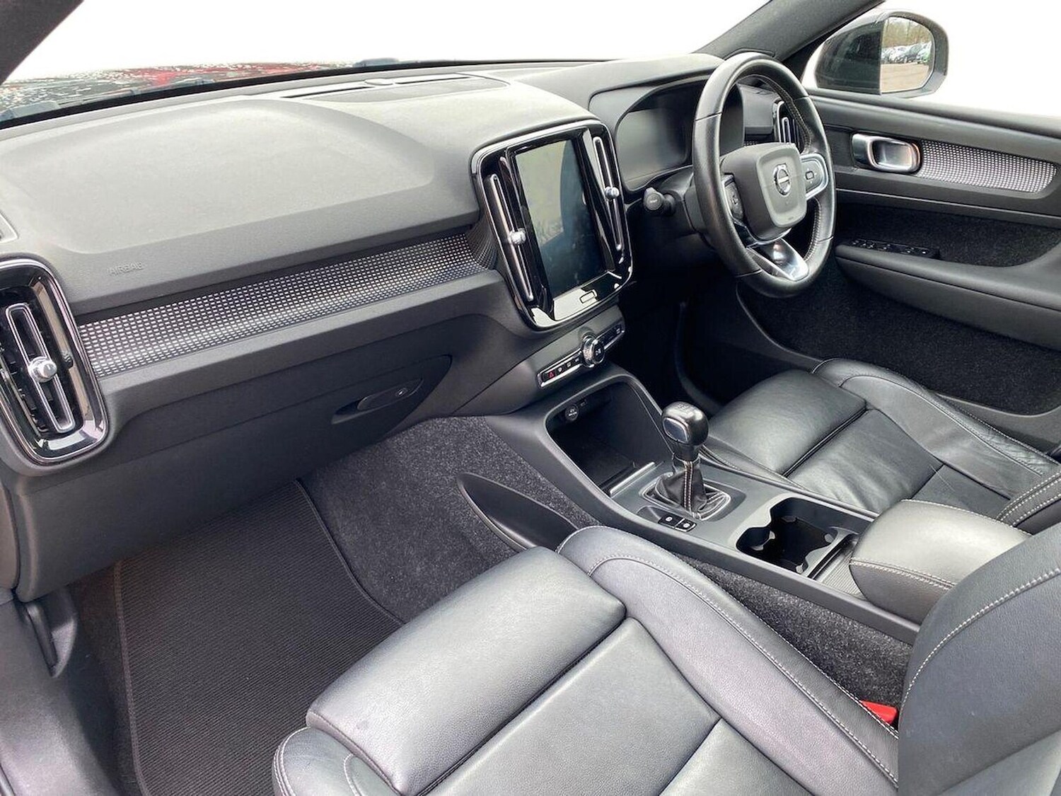 Used Volvo XC40 2020 for sale - 76497350: Photo 9