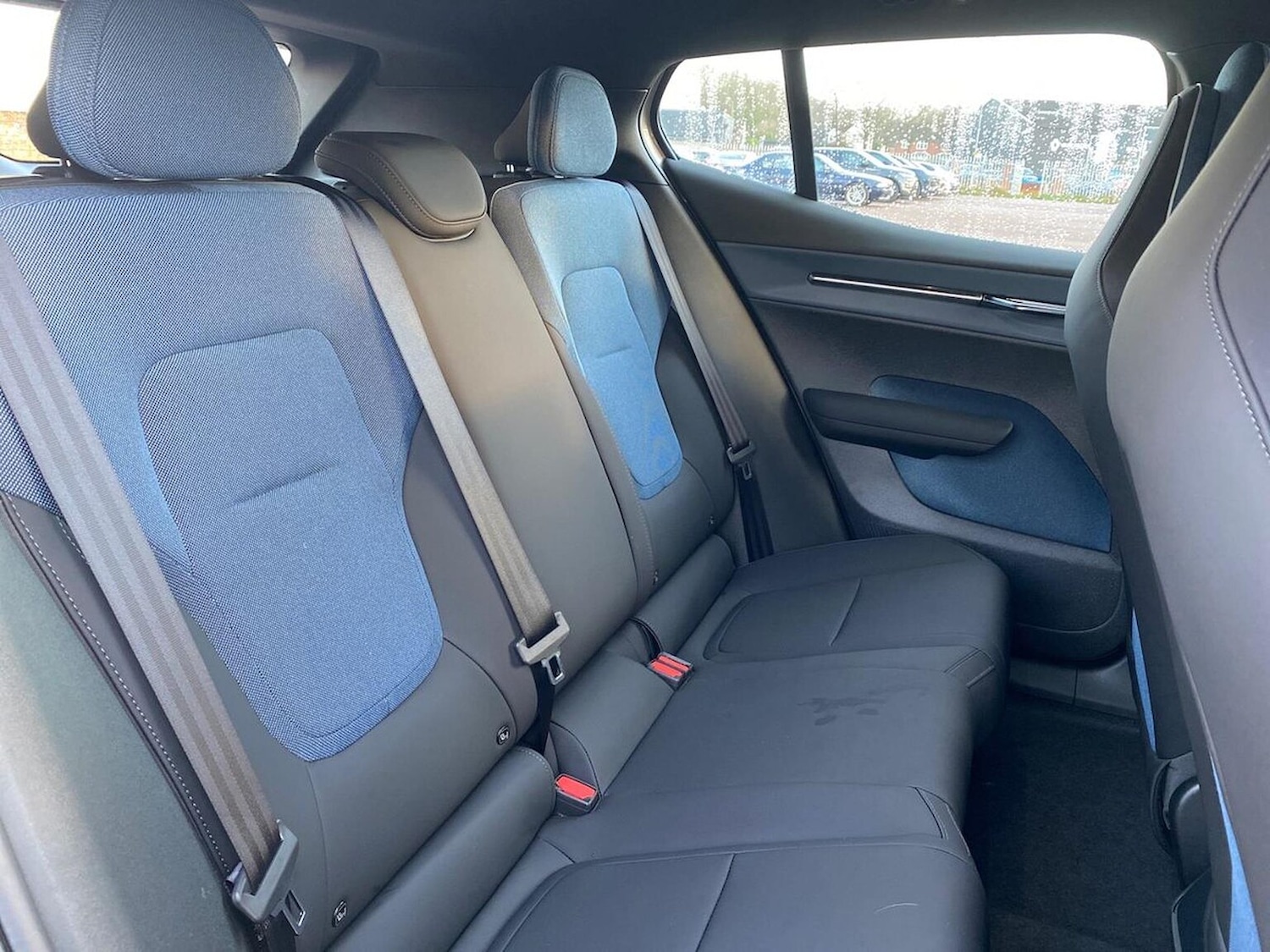 Used Volvo EX30 2025 for sale - 77028049: Photo 18