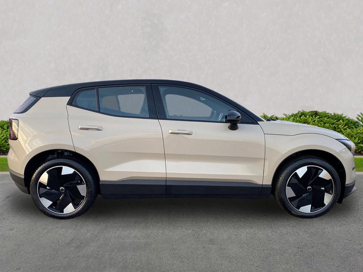 Used Volvo EX30 2025 for sale - 77028049: Photo 5