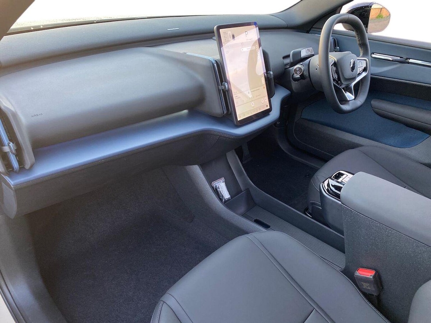 Used Volvo EX30 2025 for sale - 77028049: Photo 9