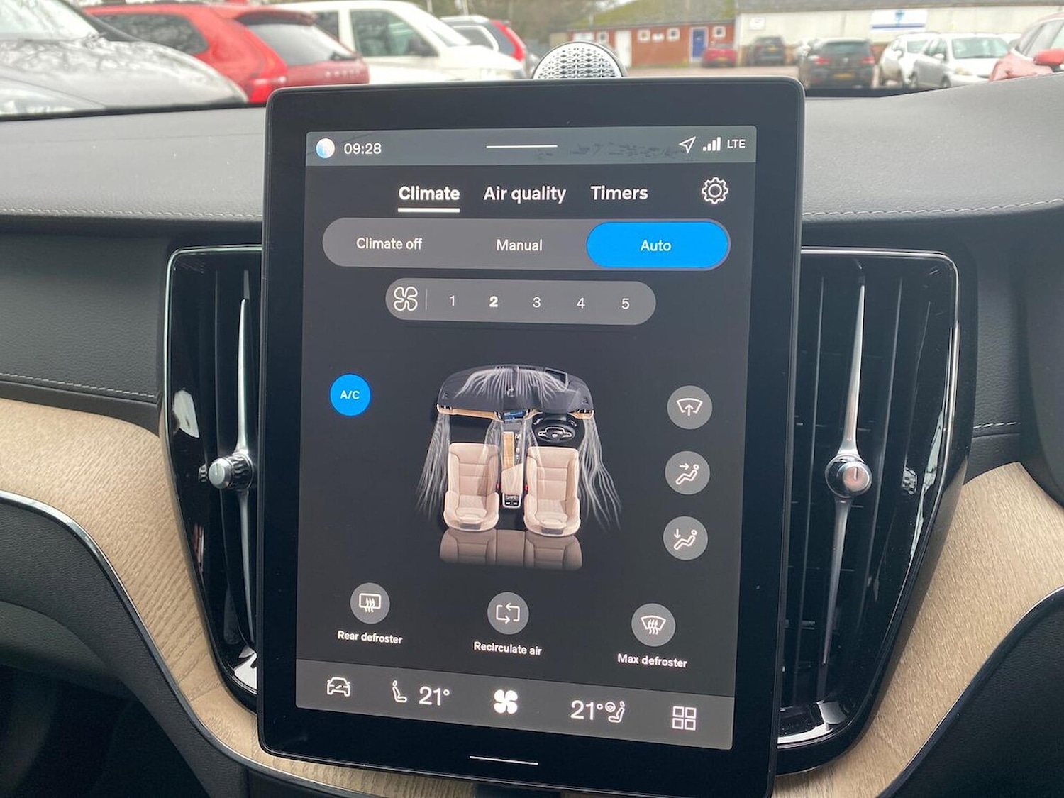 Used Volvo XC60 2025 for sale - 77548370: Photo 12