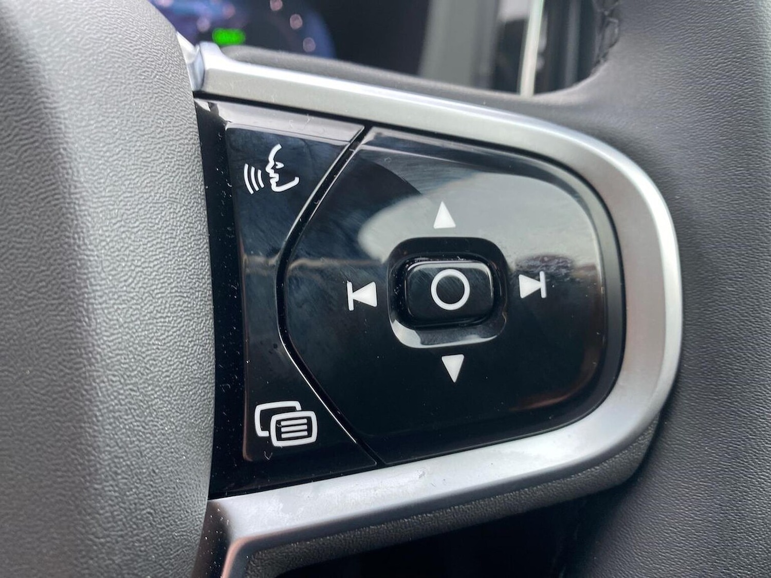 Used Volvo XC60 2025 for sale - 77548370: Photo 26