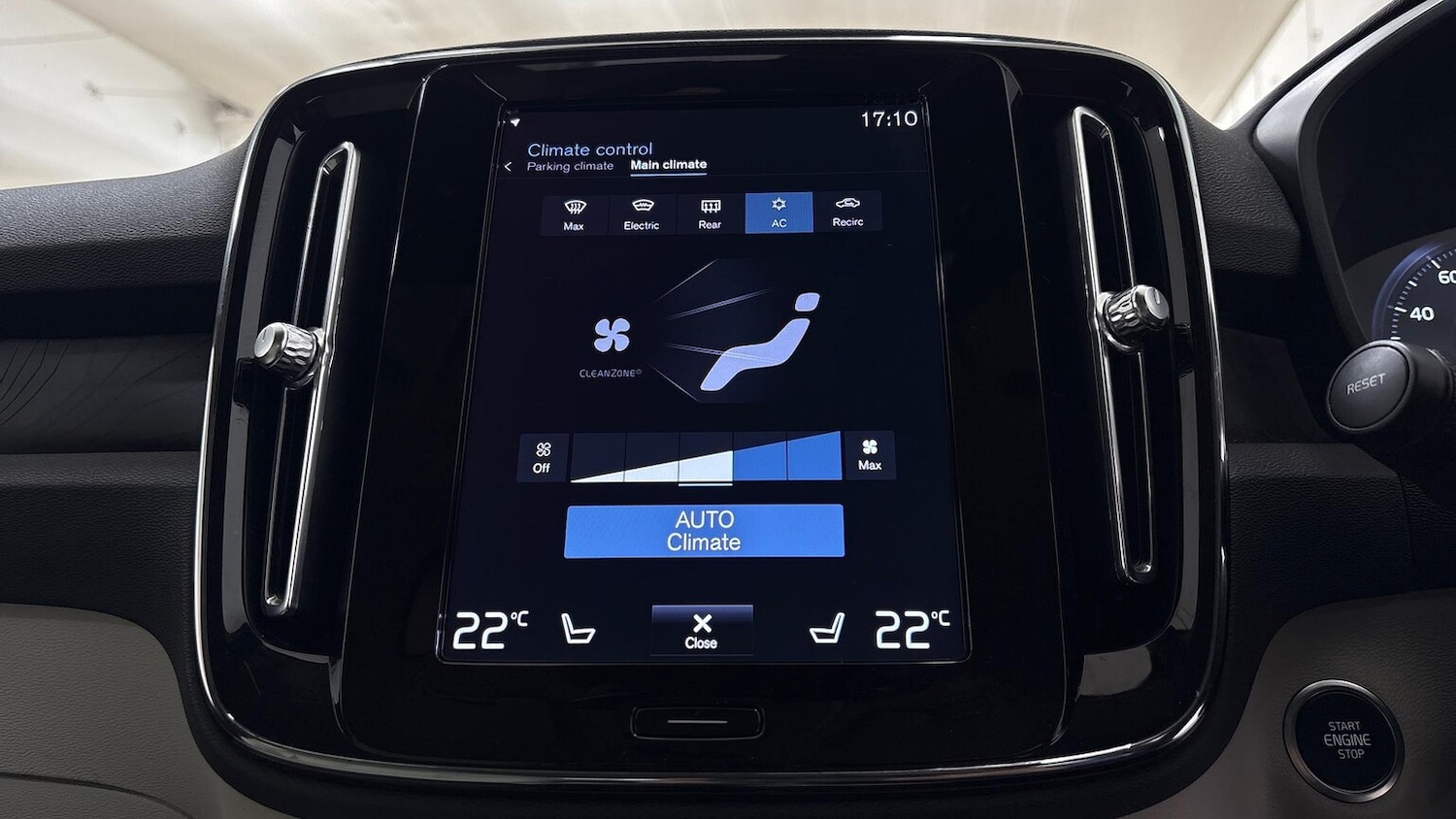 Used Volvo XC40 2022 for sale - 76605554: Photo 12