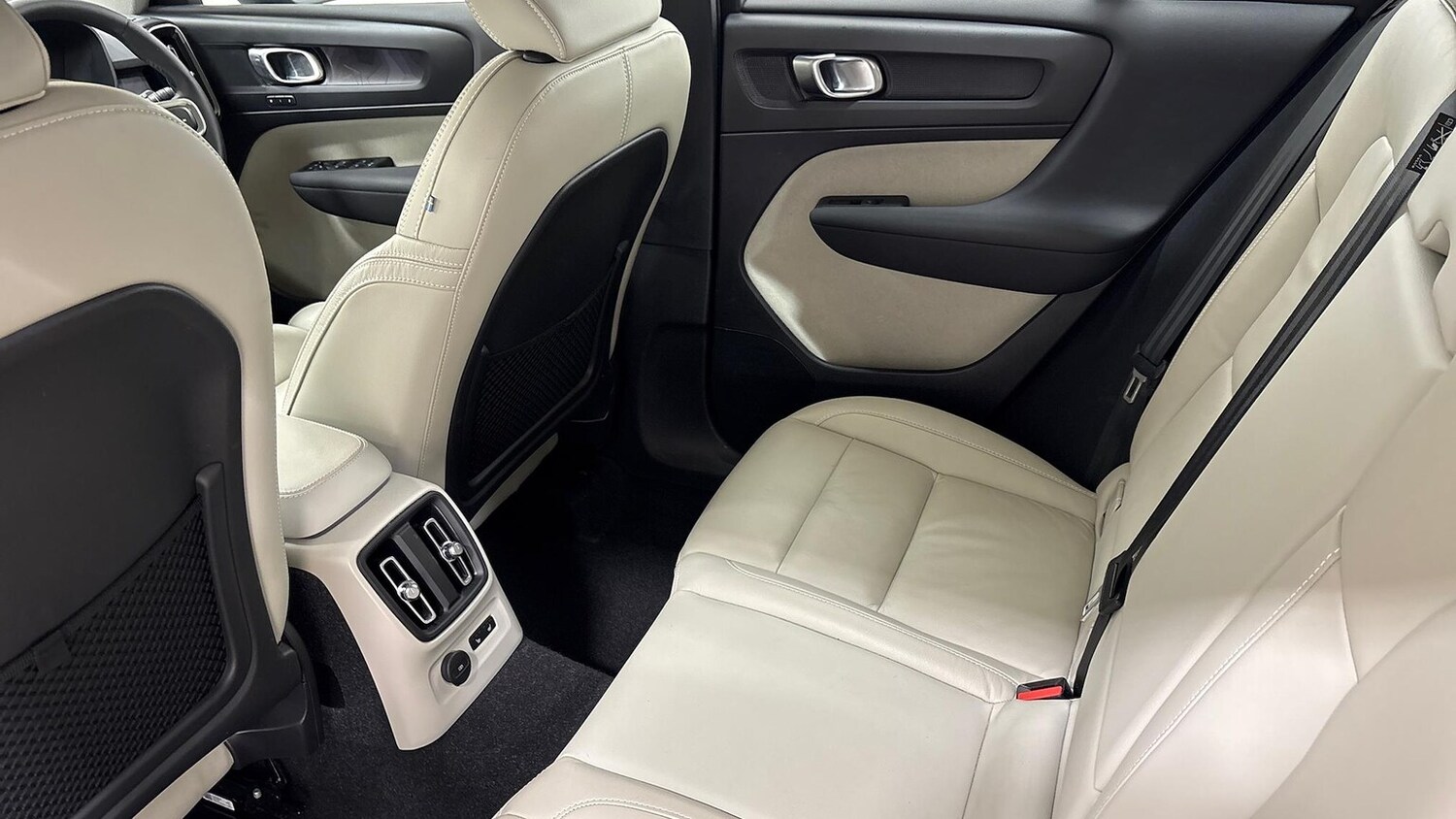 Used Volvo XC40 2022 for sale - 76605554: Photo 16