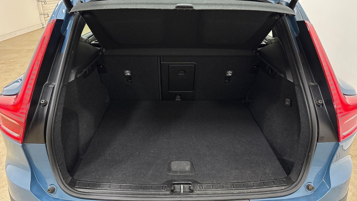 Used Volvo XC40 2022 for sale - 76605554: Photo 17