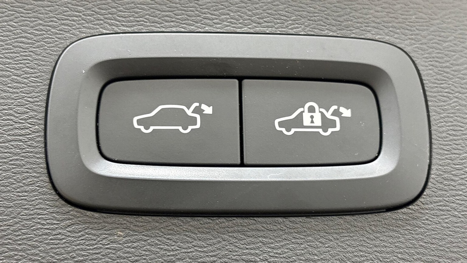 Used Volvo XC40 2022 for sale - 76605554: Photo 26