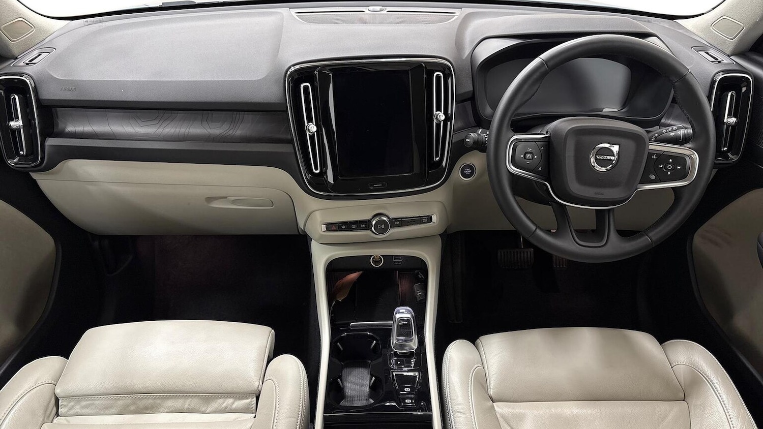 Used Volvo XC40 2022 for sale - 76605554: Photo 8