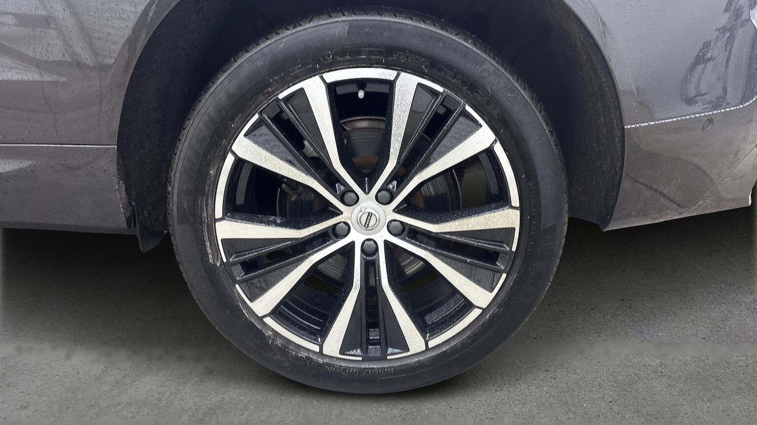 Used Volvo XC60 2025 for sale - 77639324: Photo 6