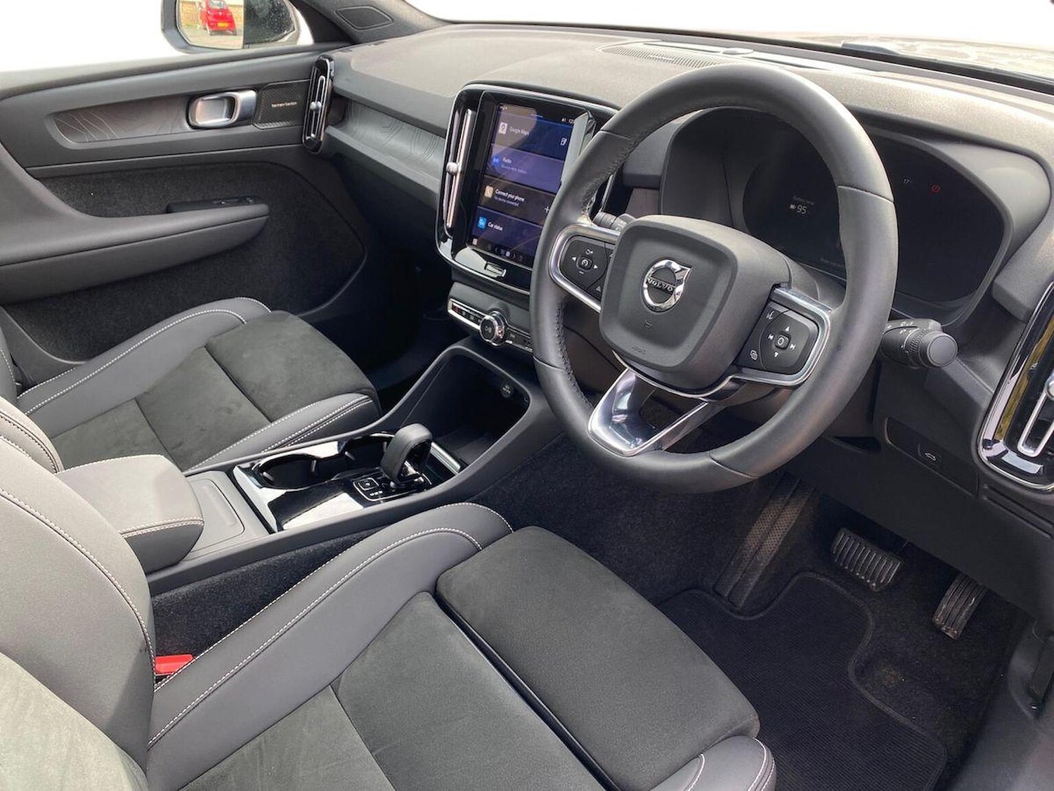 Used Volvo C40 2023 for sale - 76570962: Photo 15