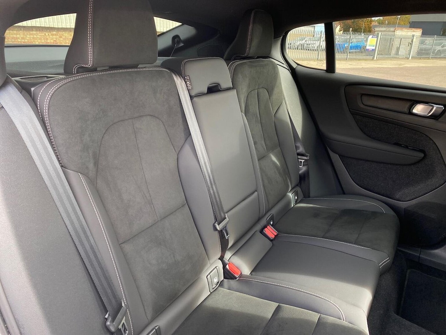 Used Volvo C40 2023 for sale - 76570962: Photo 16