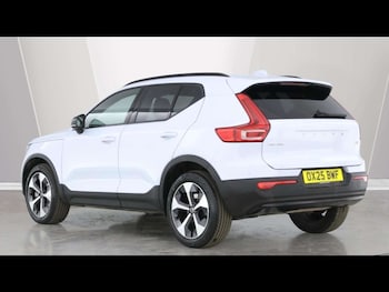 Used Volvo XC40 2025 for sale - 79380140: Photo