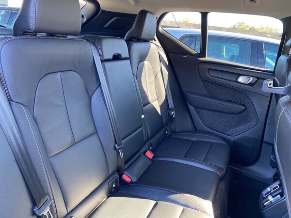 Used Volvo XC40 2021 for sale - 76187187: Photo 16