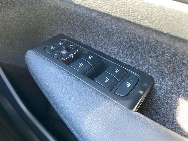 Used Volvo XC40 2021 for sale - 76187187: Photo 21