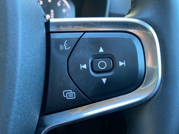 Used Volvo XC40 2021 for sale - 76187187: Photo 26