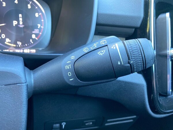 Used Volvo XC40 2021 for sale - 76187187: Photo 28