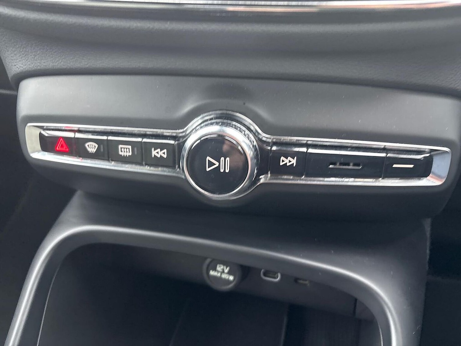 Used Volvo XC40 2022 for sale - 76974575: Photo 22