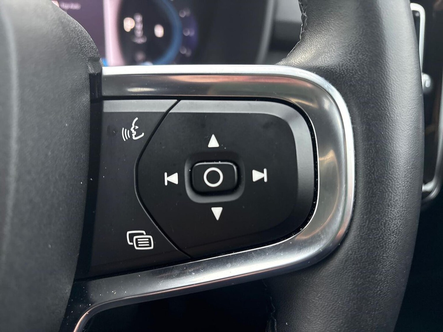 Used Volvo XC40 2022 for sale - 76974575: Photo 26