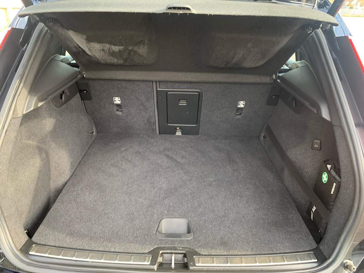 Used Volvo XC40 2020 for sale - 76906372: Photo 17