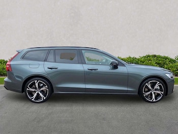 Used Volvo V60 2025 for sale - 78511798: Photo
