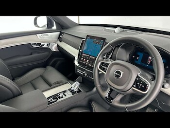 Used Volvo XC90 2026 for sale - 79283436: Photo