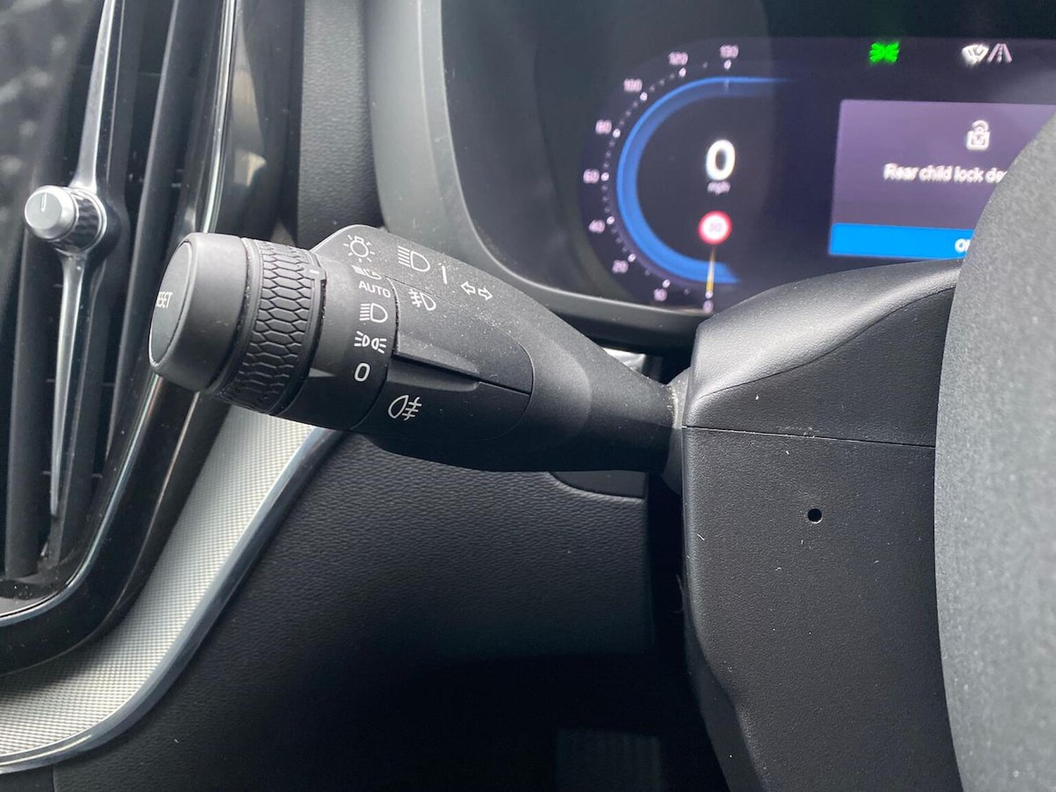 Used Volvo XC60 2023 for sale - 78155502: Photo 31