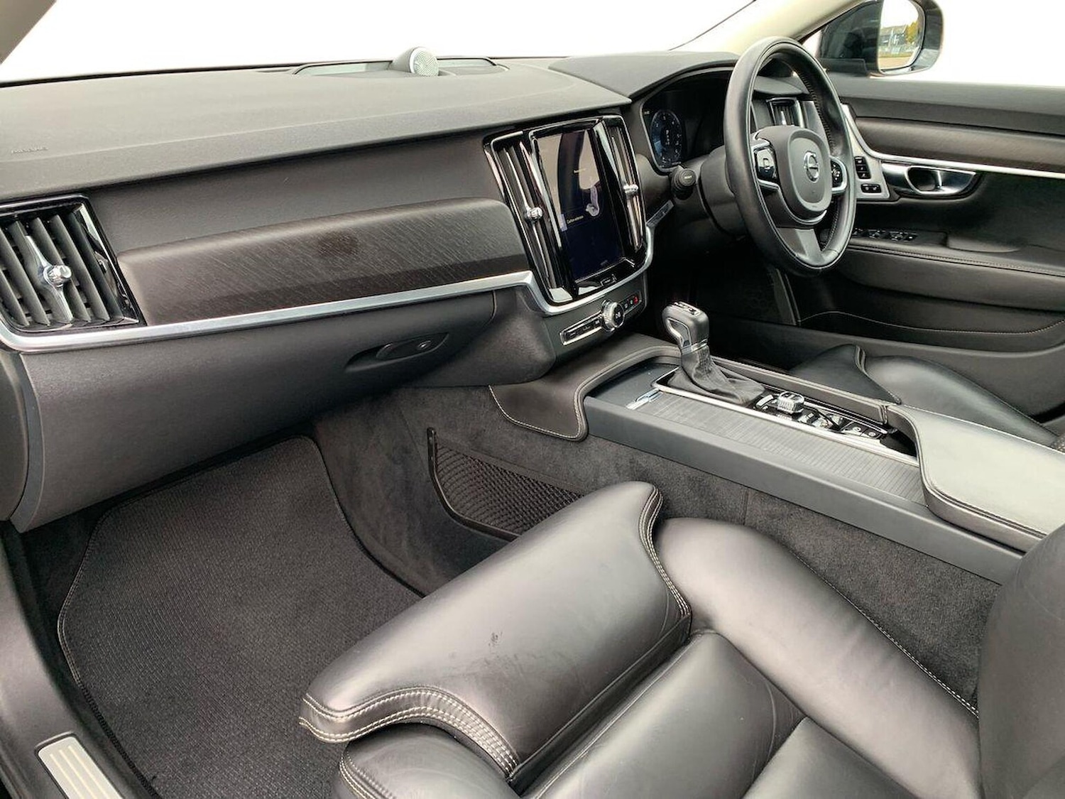 Used Volvo V90 2017 for sale - 76736655: Photo 7