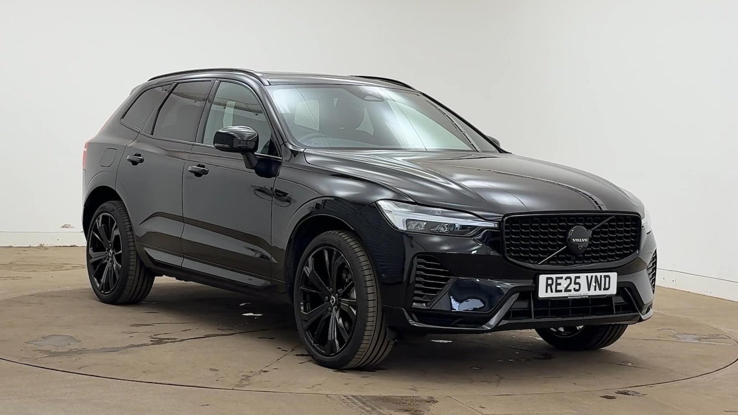 Used Volvo XC60 2025 for sale - 76439804: Photo 1