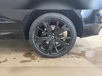Used Volvo XC60 2025 for sale - 76439804: Photo
