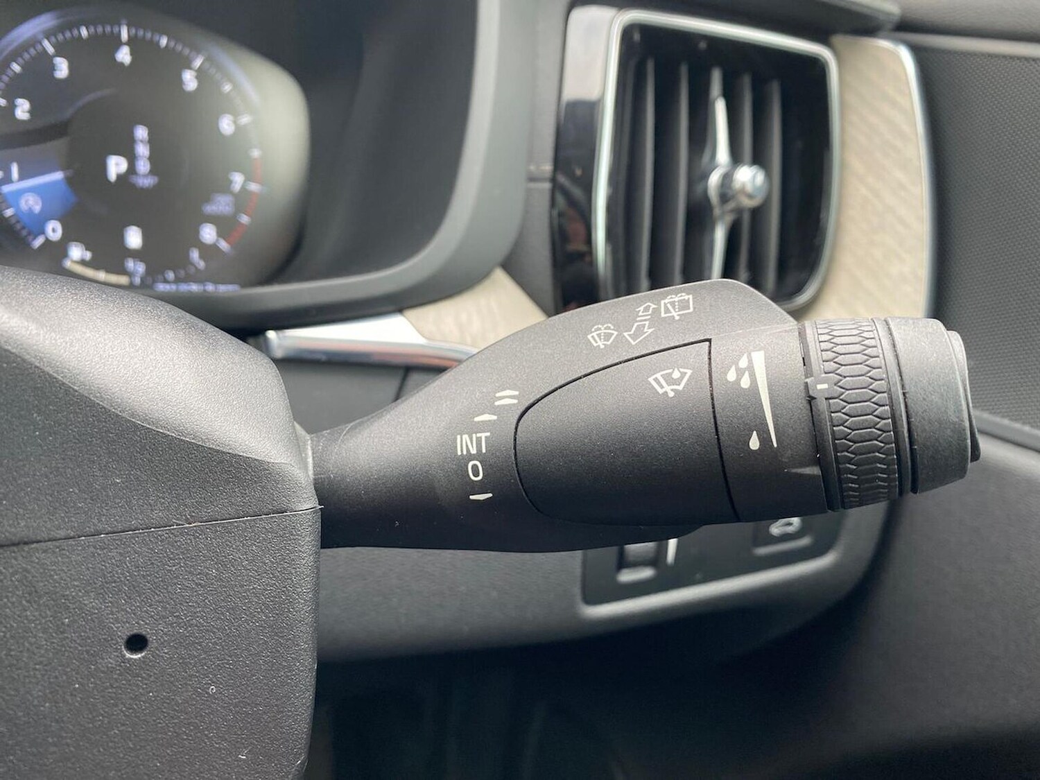 Used Volvo XC60 2020 for sale - 78026091: Photo 28