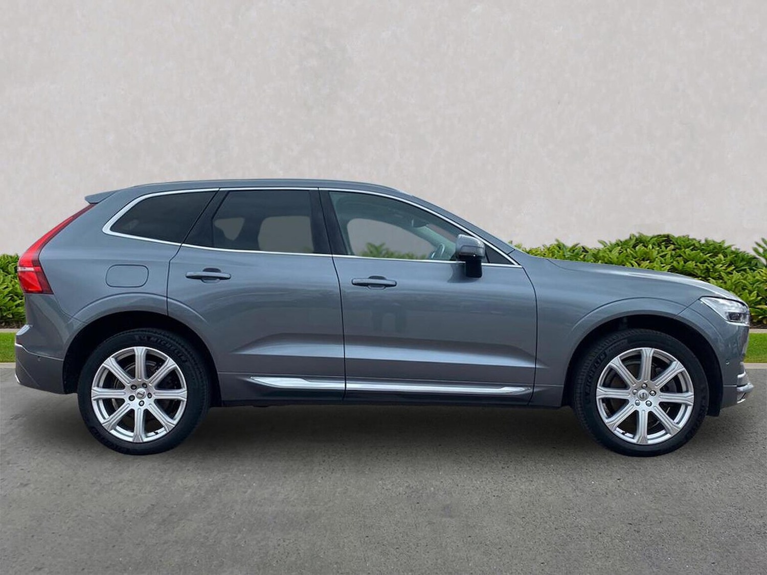 Used Volvo XC60 2020 for sale - 78026091: Photo 3