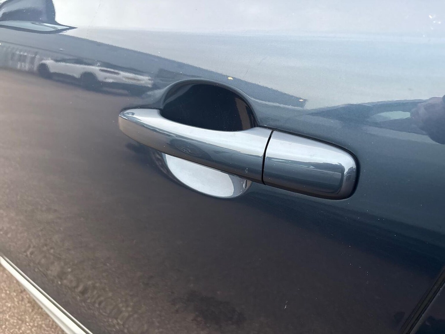 Used Volvo V40 2017 for sale - 77024295: Photo 38