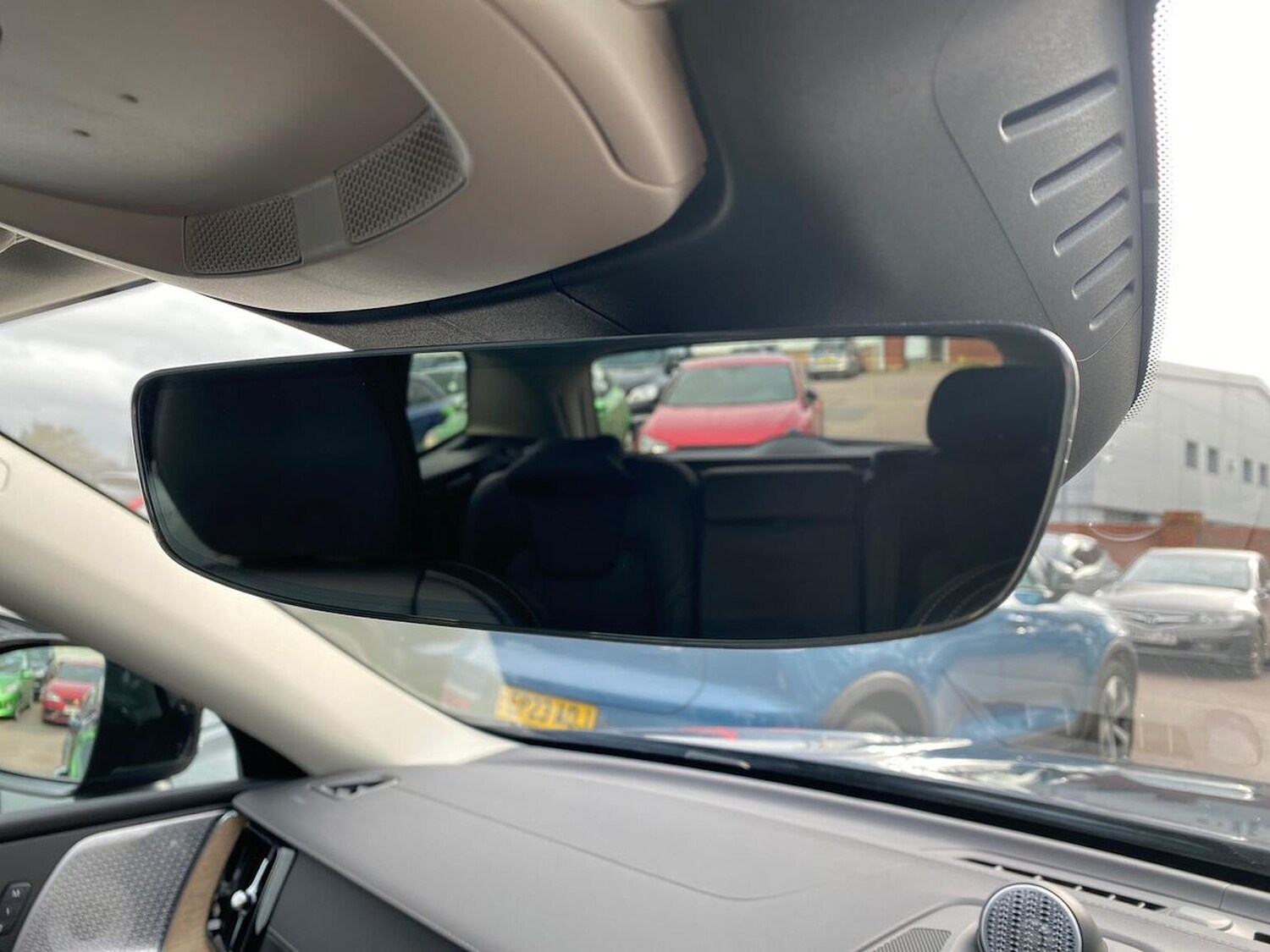 Used Volvo XC60 2025 for sale - 78193953: Photo 16