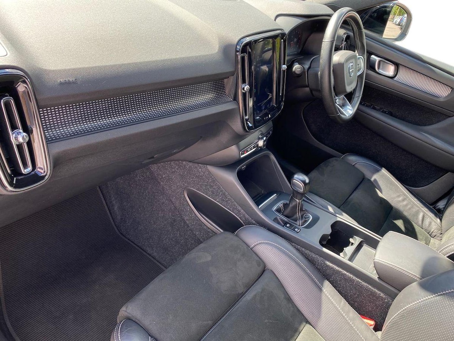 Used Volvo XC40 2020 for sale - 76402397: Photo 7