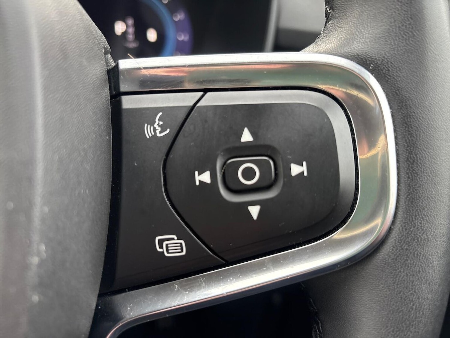 Used Volvo XC40 2022 for sale - 76969956: Photo 26