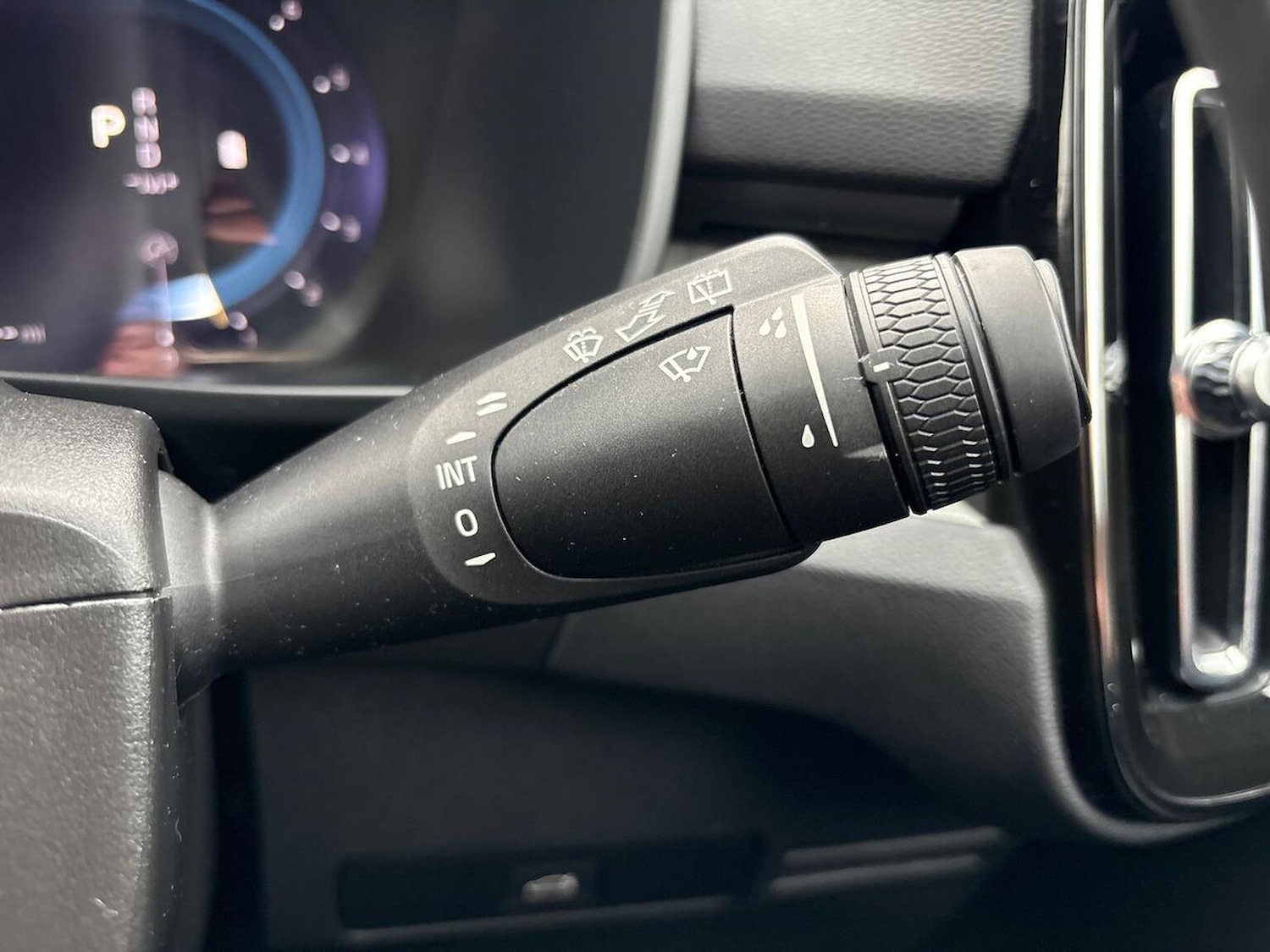 Used Volvo XC40 2022 for sale - 76969956: Photo 28