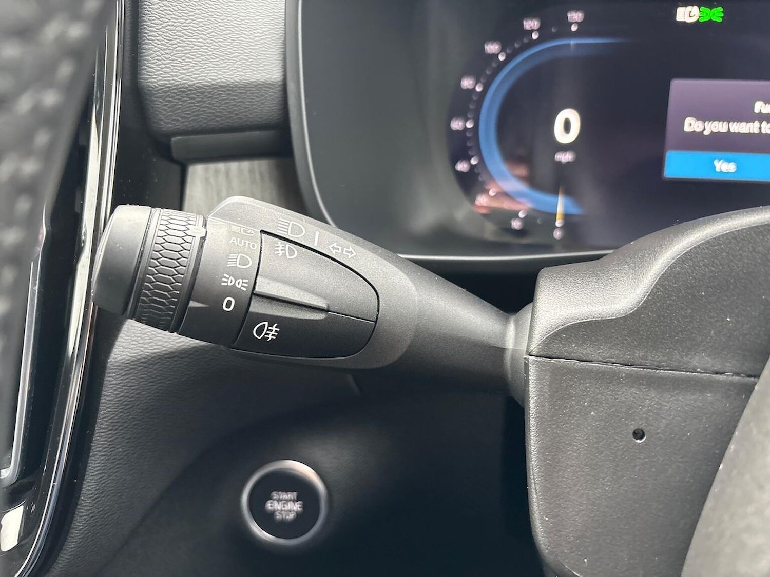 Used Volvo XC40 2022 for sale - 76969956: Photo 29