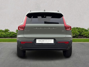 Used Volvo XC40 2022 for sale - 76969956: Photo