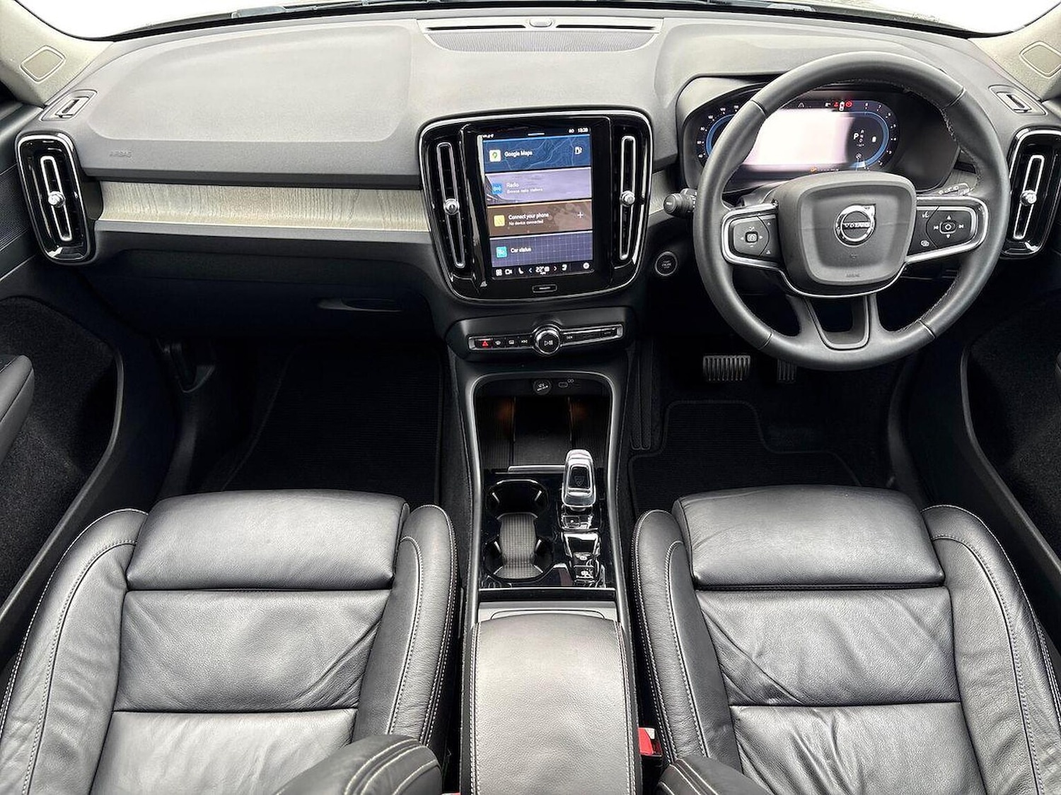 Used Volvo XC40 2022 for sale - 76969956: Photo 8