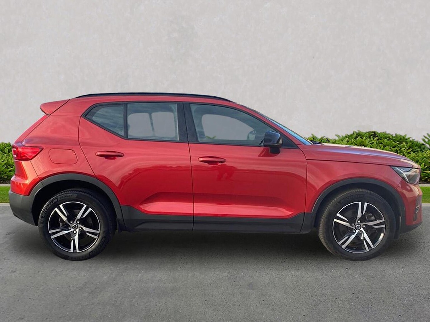 Used Volvo XC40 2022 for sale - 76682647: Photo 3