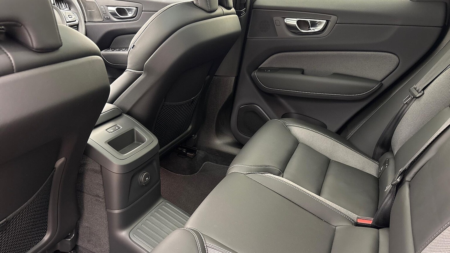 Used Volvo XC60 2025 for sale - 76206076: Photo 10
