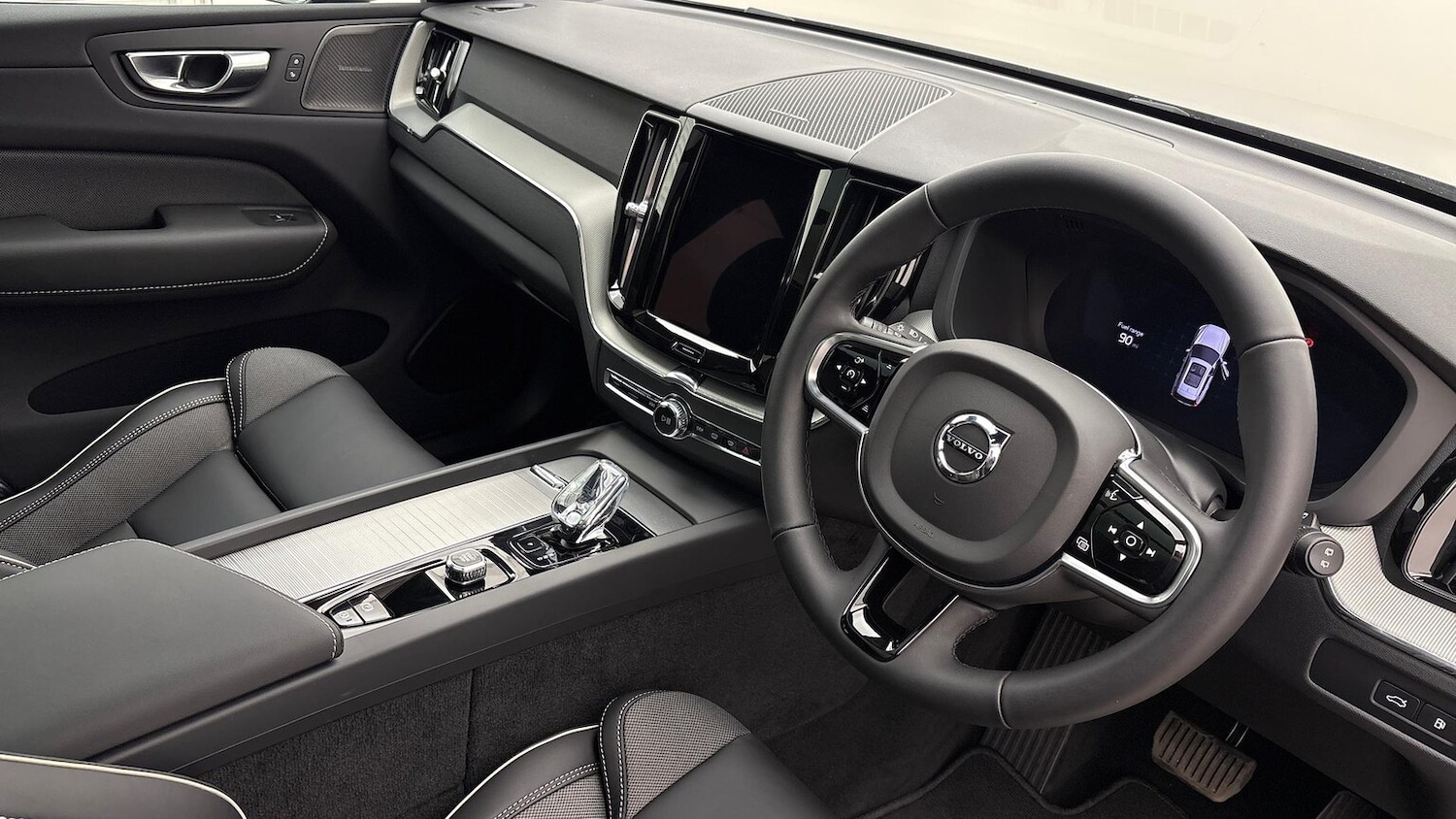 Used Volvo XC60 2025 for sale - 76206076: Photo 7