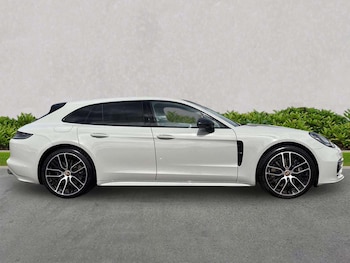 Used Porsche Panamera 2023 for sale - 78310425: Photo