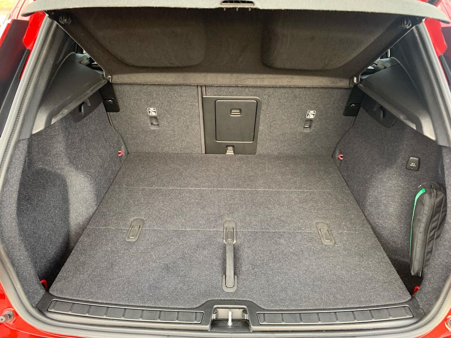 Used Volvo XC40 2024 for sale - 76422383: Photo 17