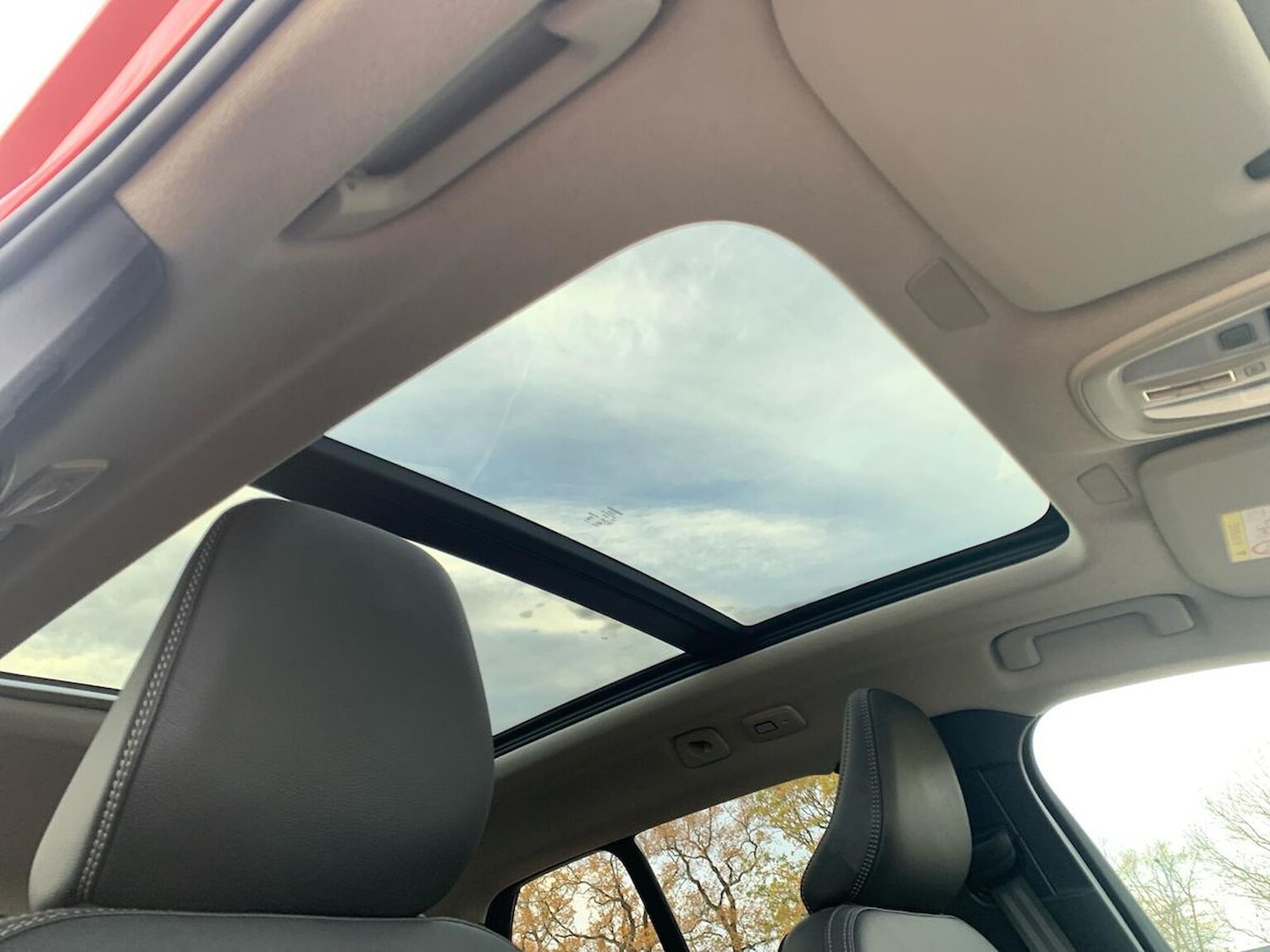 Used Volvo XC40 2024 for sale - 76422383: Photo 27