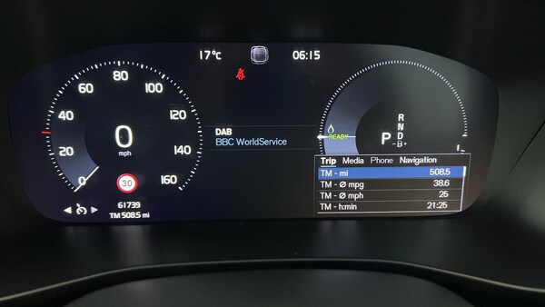 Used Volvo XC40 2021 for sale - 76206086: Photo 9