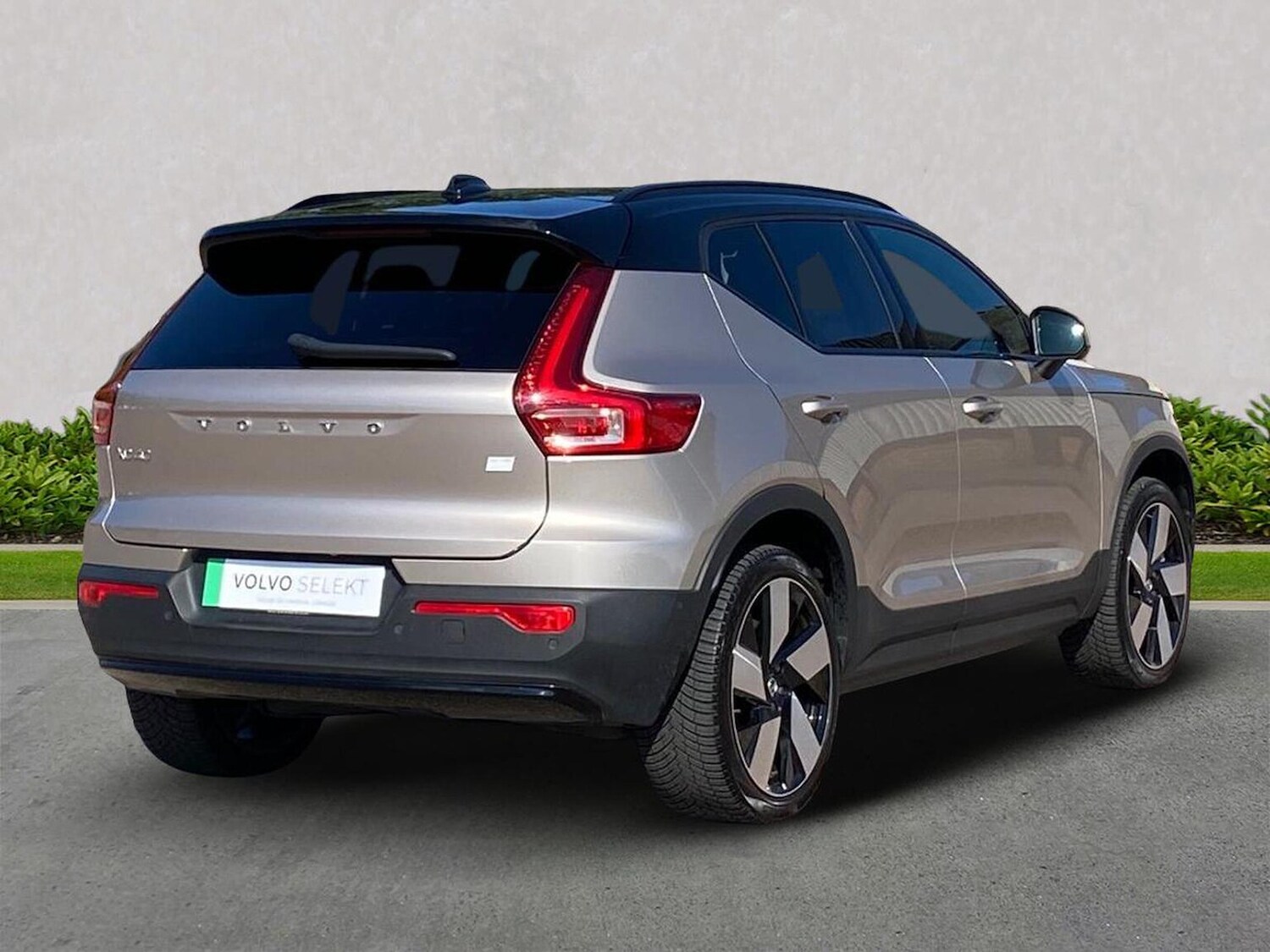 Used Volvo XC40 2023 for sale - 76007244: Photo 18