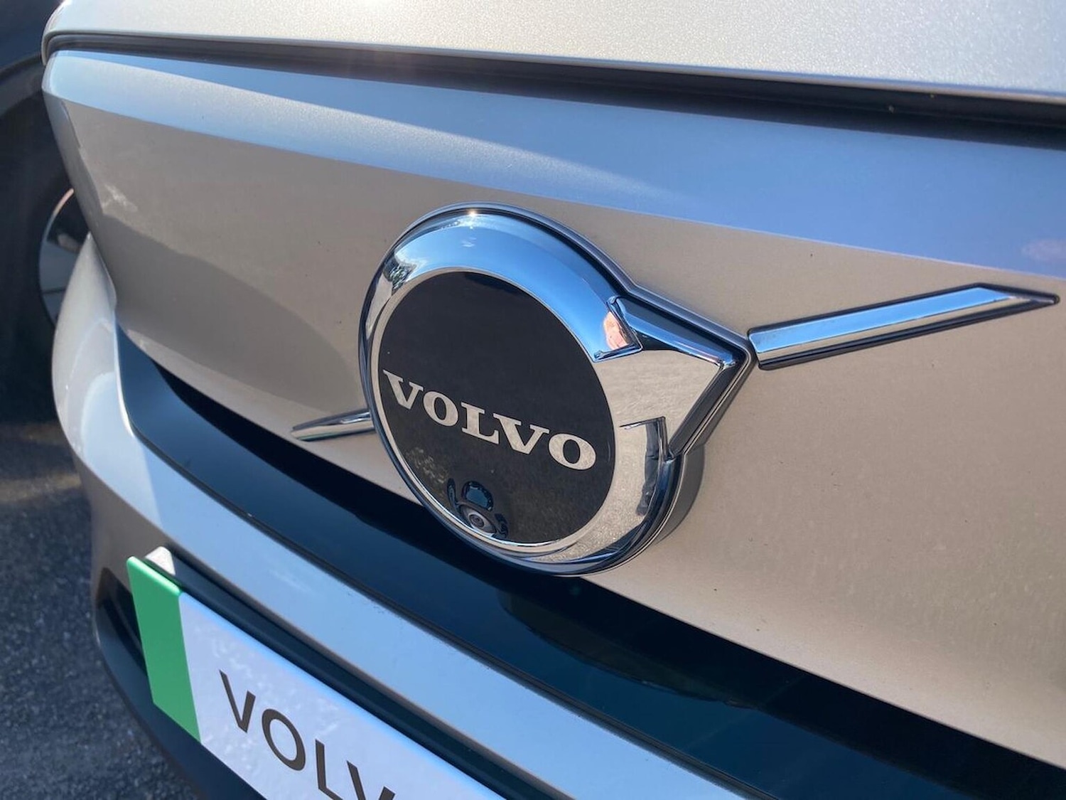 Used Volvo XC40 2023 for sale - 76007244: Photo 33