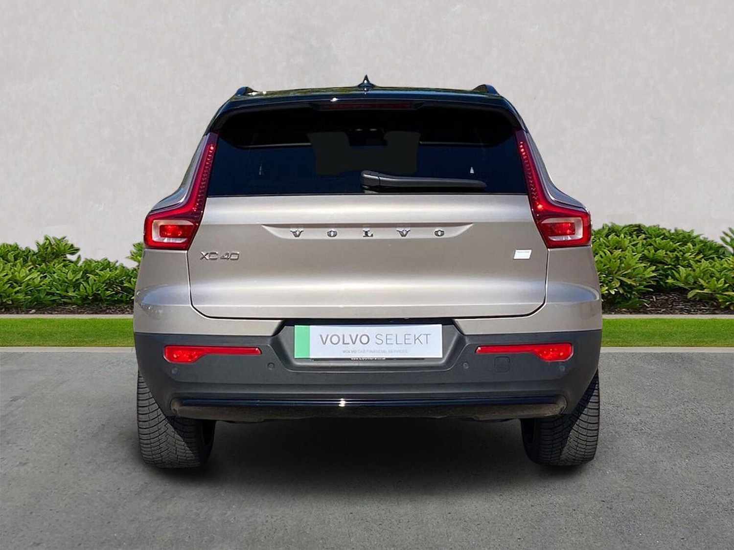 Used Volvo XC40 2023 for sale - 76007244: Photo 4