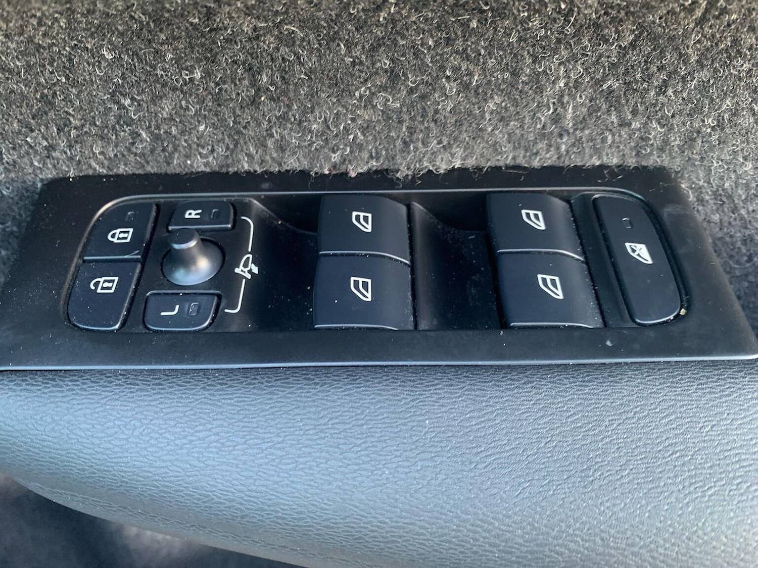 Used Volvo XC40 2020 for sale - 77487502: Photo 23